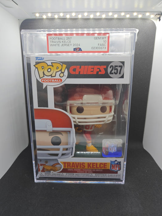 Travis Kelce - 257 PSA 10 FASC